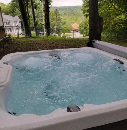 Mountain View Villa with HotTub-MovieTheater Fire Pit Gameroom