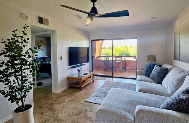 Mountains, Golf, Sunsets!