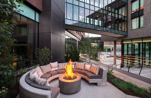 Moxy Boulder University