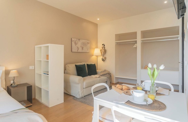 MT Studio 2 - Studio Apartment, Sleeps 2