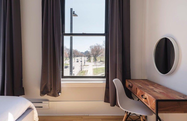 MTLVR #17 | View on the Mont-Royal, sleeps 12