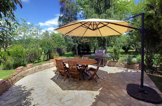 MULBERRY TREE Villa - Luxury Villa - Heated Pool, Hot tub, Gym, Garden, Calm