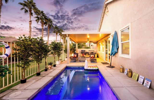 MusicLover LAKEside Pool, Game Room & Golf Course!