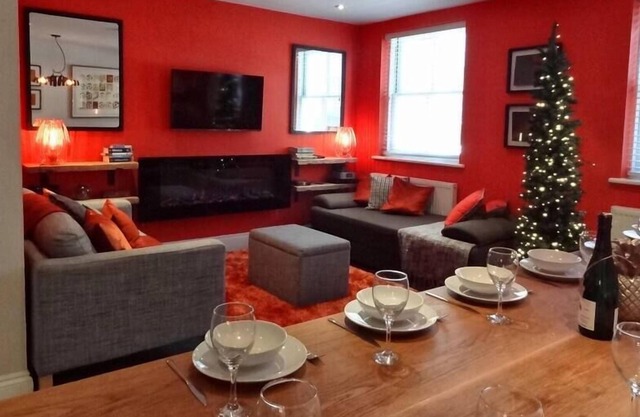 My i360 Pad Large Groups - By Crown Gardens Holiday Homes