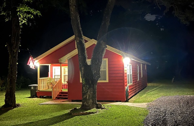 My Lil Red House - WE HAVE POWER YEAR AROUND!