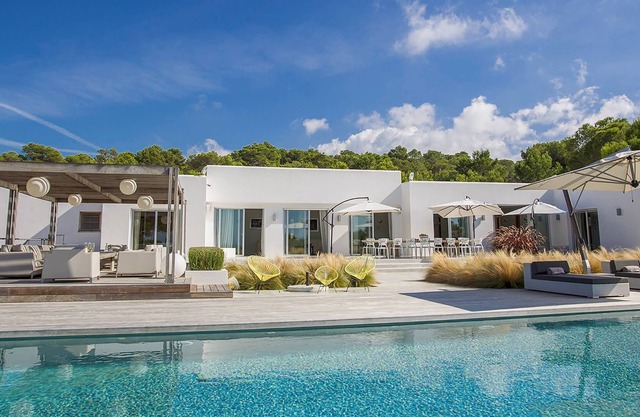 My Rental Homes | Villa Lucente with sea view and infinity pool