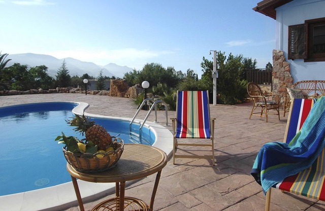 My Rental Homes - Villa Delle Palme with garden, swimming pool and the solarium