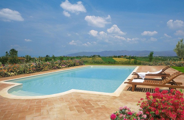 My Rental Homes - Villa Michelangelo with pool and SPA room with internal pool
