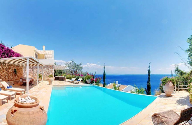 My Rental Homes - Villa Aspro with swimming pool with jacuzzi, terrace sea view