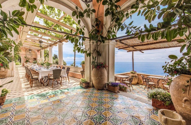 My Rental Homes - Villa degli Affreschi immersed in a 1000 sq m garden with pool