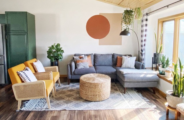 Mysa Home 3Br2Ba w/fire pit & movie room, 10 mins from downtown Appleton