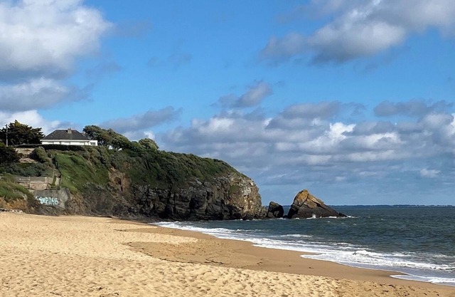 n"Beachfront villa in Pornichet, with direct access to the sea"