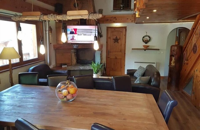 N5 Chalet apartment4*South West 10/11 guests/Slopes foot