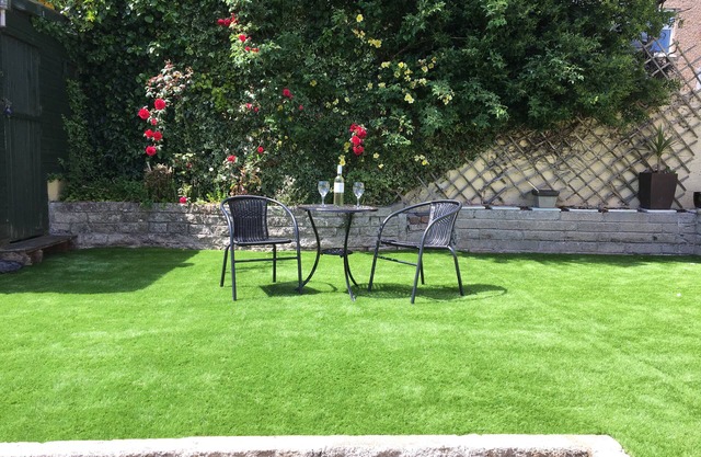 Naina-Tal spacious family bungalow in the heart of Newquay