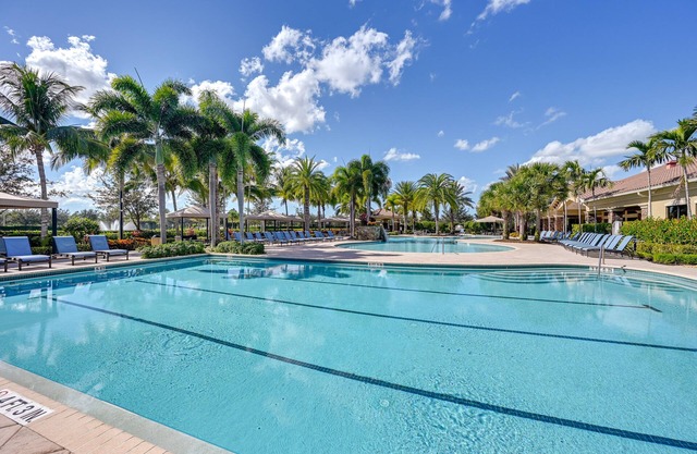 Naples Villa w/Pool Access, 10 Mi to Beach!