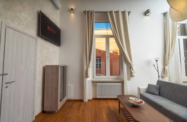 Napoleon Suite - Modena Center