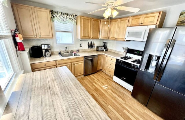 Nashville Ave Nest! Wildwood Crest Entire House, *Sleeps 24!*