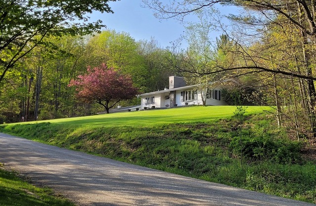 Natural Wonderland Hiking and Waterfalls in FLX