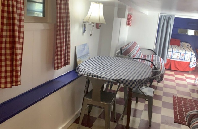 Nautical Beach Block Apartment