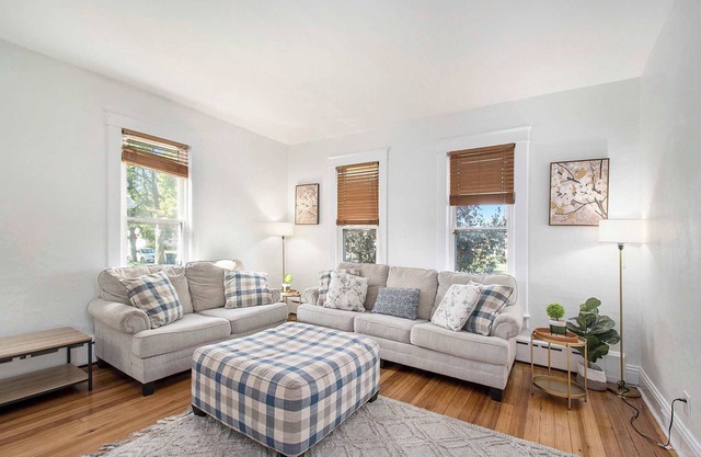 Near Beach 14-Sleeper Retreat w/Kids Zone