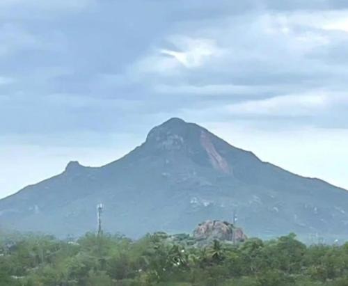 Near by Annamalaiyar temple 2 Home stay