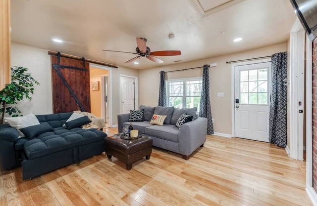 Near Downtown Waxhaw Mellow Yellow Suite A