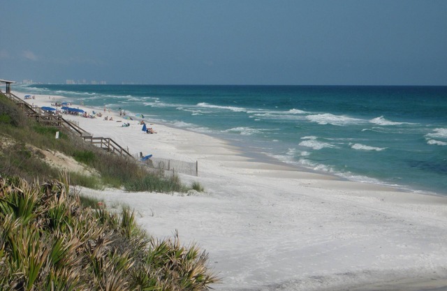 Near Seaside! Super Clean Totally Updated Petite Retreat! Easy Beach Access!