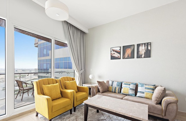 Neat 2BR APT Gemini Splendor