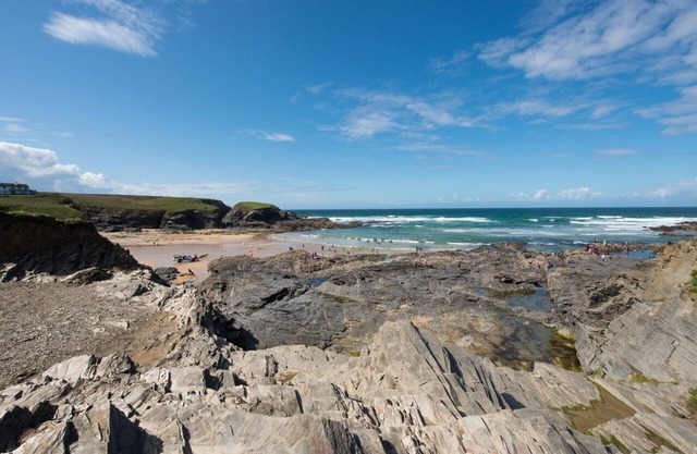 NEPTUNE, pet friendly, country holiday cottage in Constantine Bay
