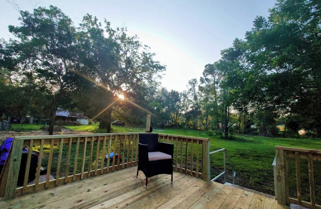 Nestled in nature 3-bedroom mobile house in Alvin