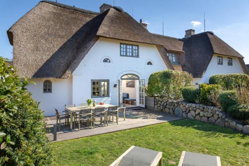 NEU Friesenhof Aenne Haus 4 - Ihr friesisches Zuhause unter Reet in Keitum Sylt