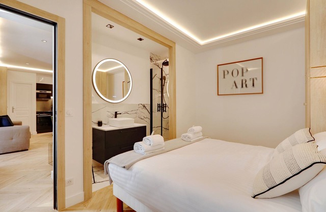 NEW Éclat du Faubourg 2 CH Luxe