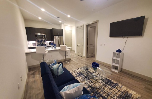 *NEW* 1|BDRM APT |POOL VIEWl -MINUTES FROM GALLERIA