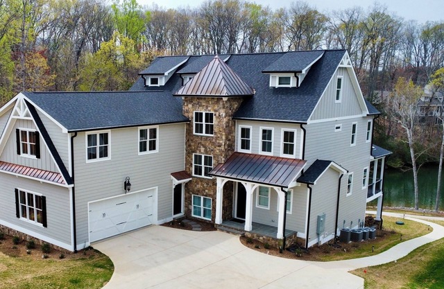 NEW 2024! LUXURY LAKEFRONT!Chef's Kitchen, Elevator, Firepit, Bar, Gameroom!