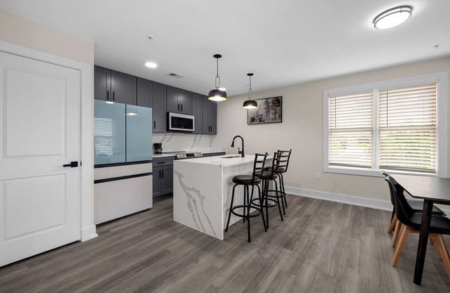 New Apartment Duplex 2-Bedroom