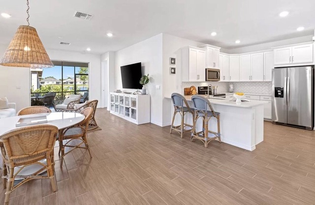 NEW Attached Villa Home w/ resort amenities