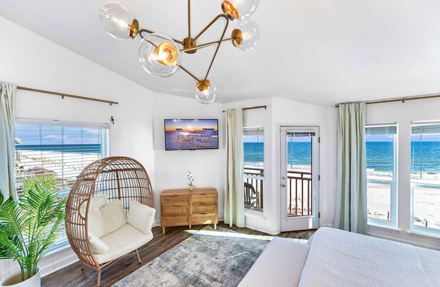 New~Beachfront~Pet Friendly~BeachGear~Pool Access~