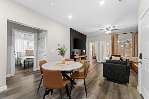 New! Branson - Walk-in Sleeps 8