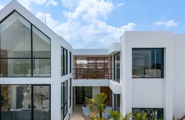 New build Villa Golden Pearl in Bali Pererenan - volcano view & pool