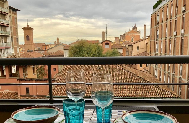 New Casatori - Romantic Studio for Two in the Heart of Bologna