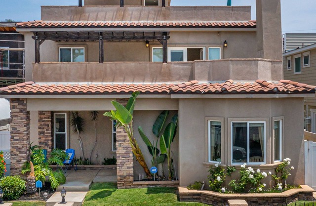 NEW Coastal Retreat by the Sea