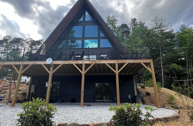 NEW CONSTRUCTION BRYSON CITY A-FRAME- Less than a mile to downtown Bryson City!
