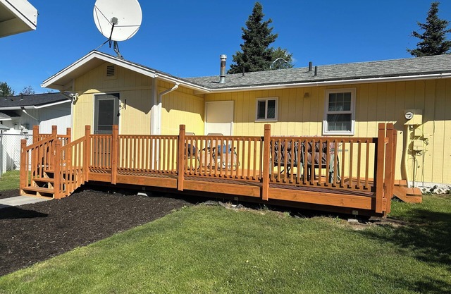 NEW Cozy 2-bedroom house in a quiet neighborhood close to everything!