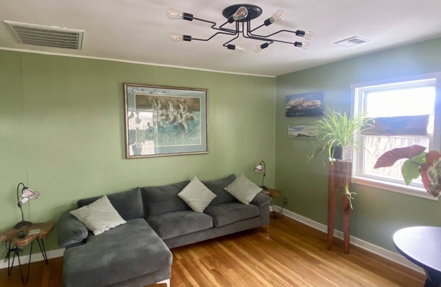 NEW! Cozy Cottage 2 Blocks from Yellowstone River