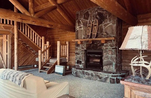 New - Deer Creek Lofted Cabin Getaway