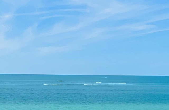 🐬 NEW! Fully Remodeled Exquisite Beachfront Apollo Condo 9th Floor ocean view