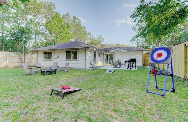 New Galleria Home - Sleeps 10
