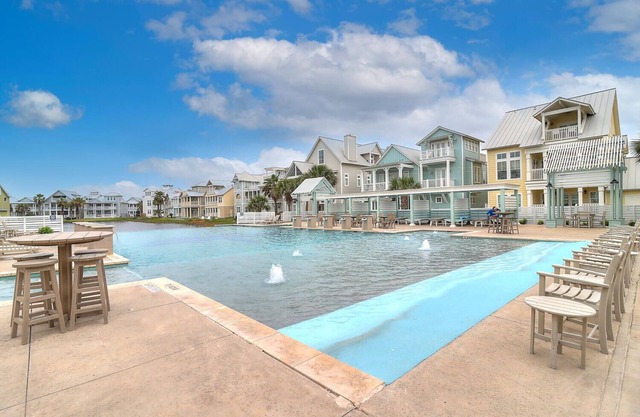 New gulf front home in CS North with access to 20+ resort like amenities