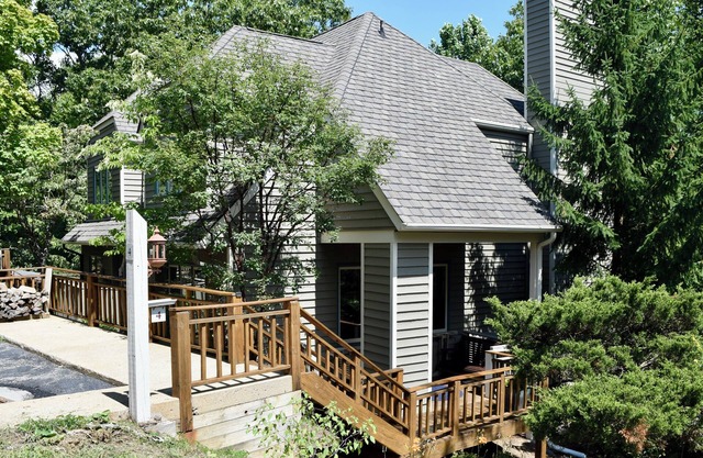 NEW Hiker's Hideaway 2BD/3BR Townhome Wintergreen Resort, VA