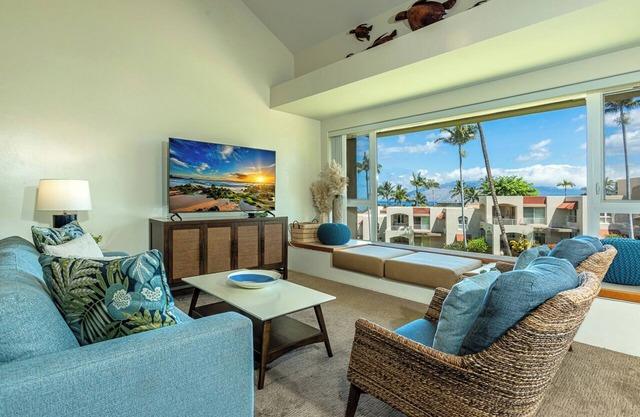 New! Intro Rates! Beautifully Updated Oceanview Luxury Condo in Wailea | PAW1002